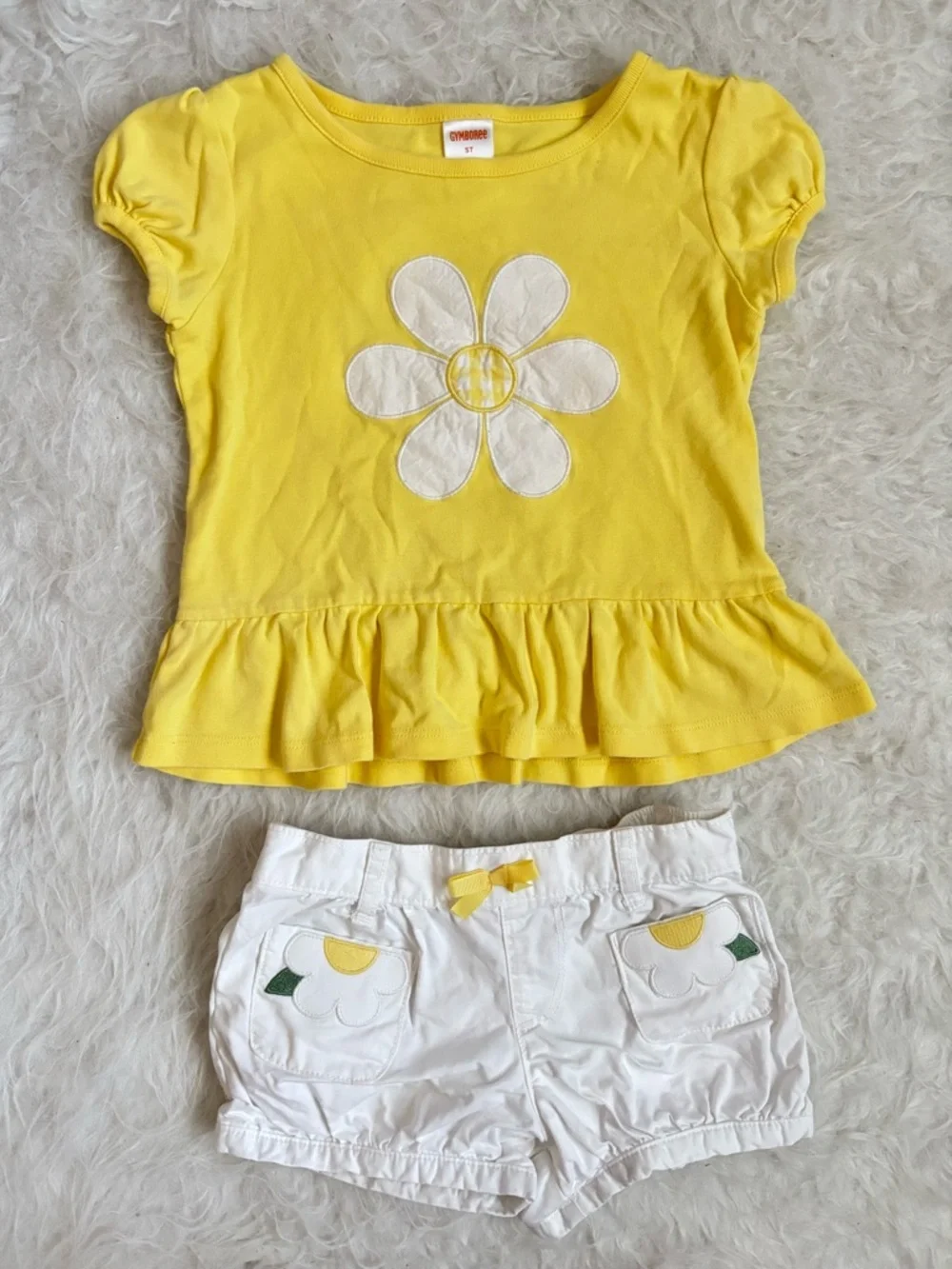 Gymboree Girls Bright Yellow Floral Appliqué Tee & Matching Shorts Summer Set